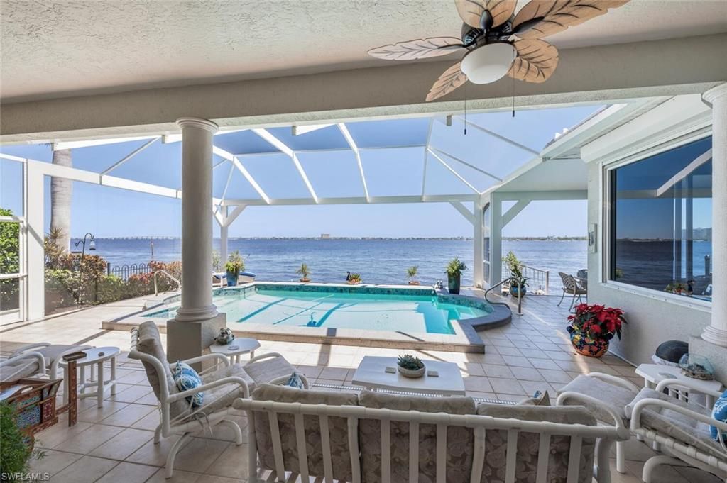 5727 Riverside Dr, Cape Coral, FL 33904 Photo