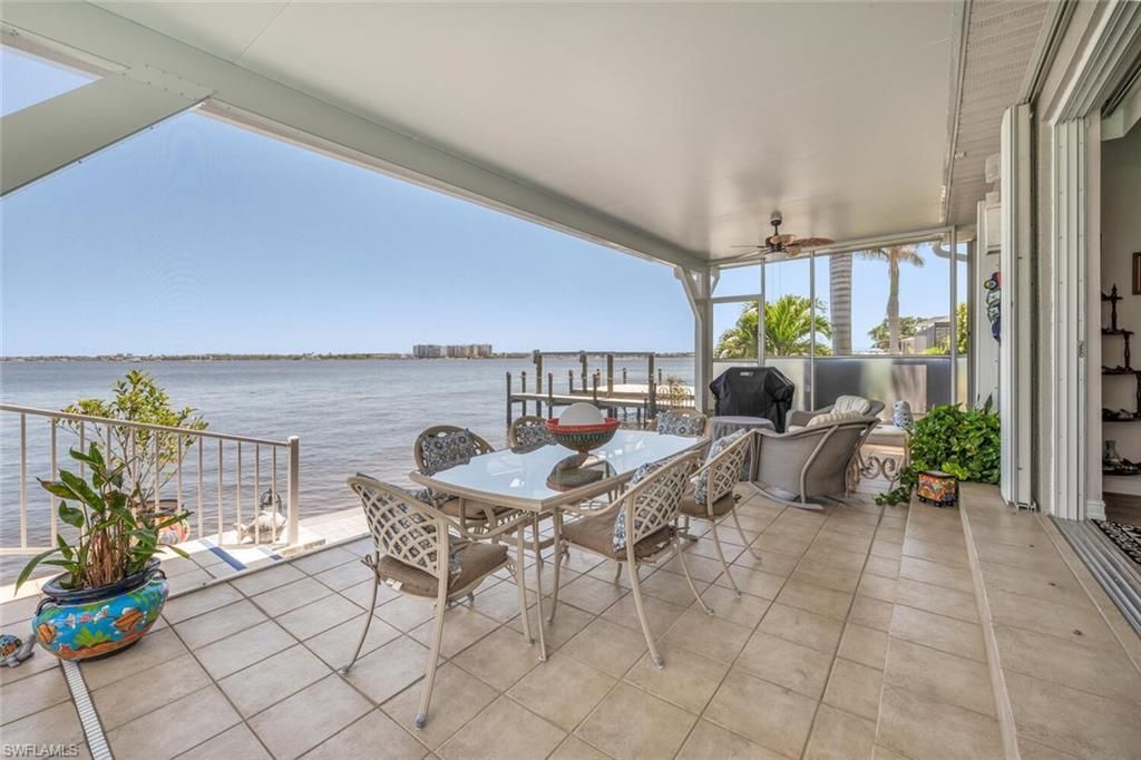 5727 Riverside Dr, Cape Coral, FL 33904 Photo