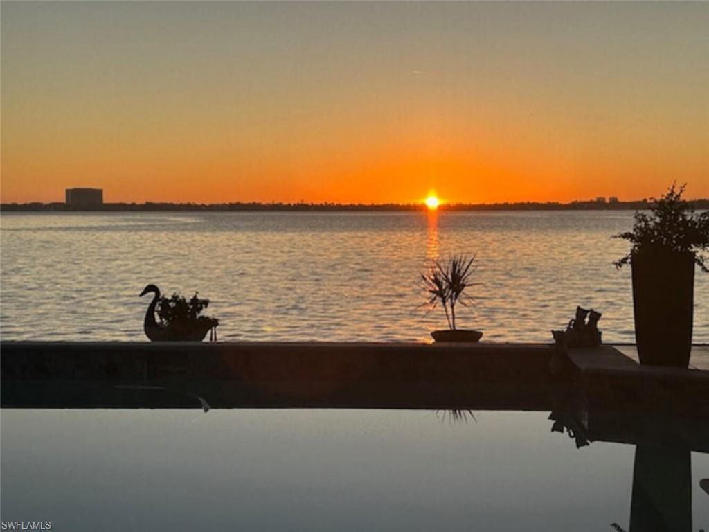 5727 Riverside Dr, Cape Coral, FL 33904 Photo