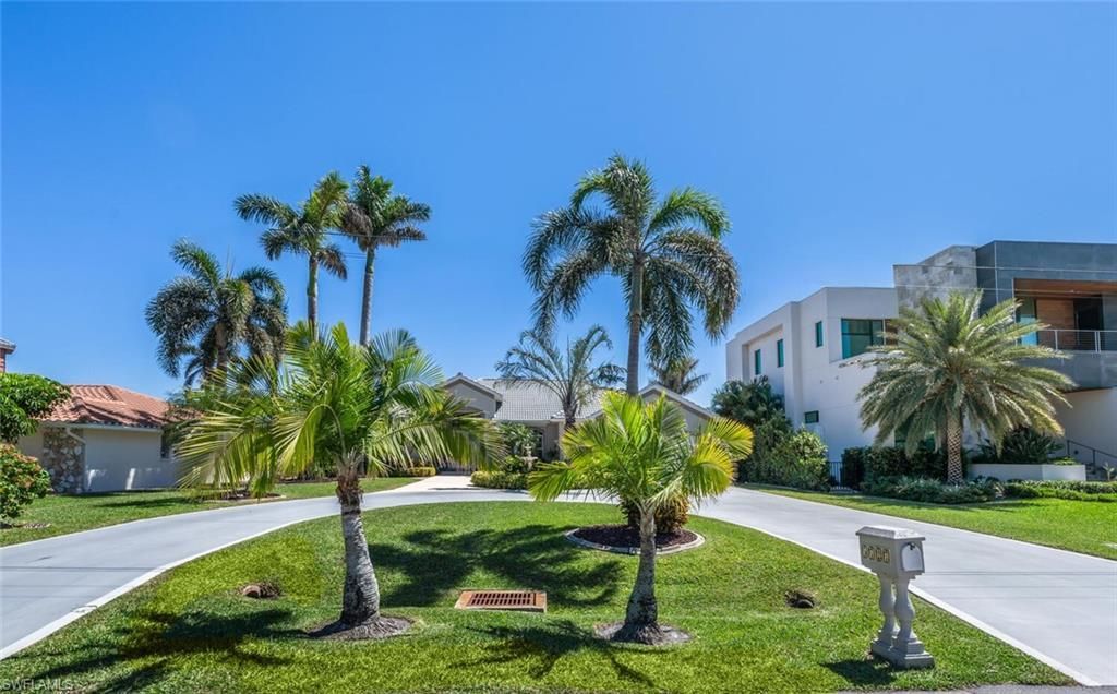 5727 Riverside Dr, Cape Coral, FL 33904 Photo