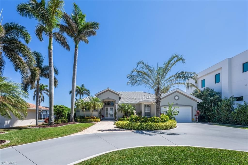 5727 Riverside Dr, Cape Coral, FL 33904 Photo