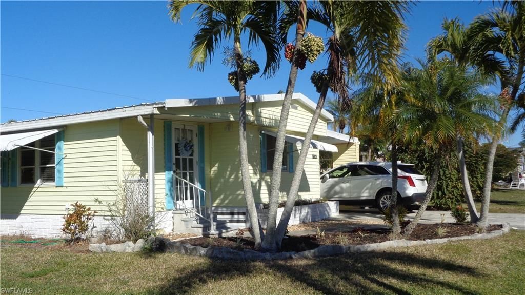 7696 Helen Rd, Bokeelia, FL 33922 Photo