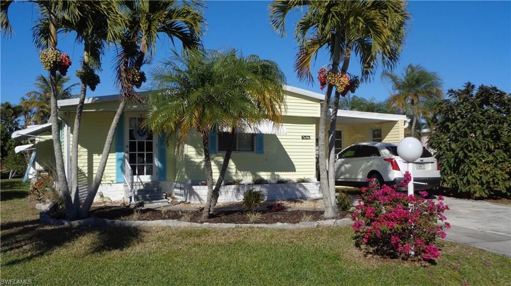 7696 Helen Rd, Bokeelia, FL 33922 Photo