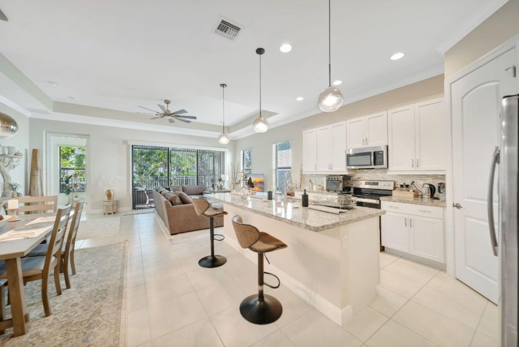 3824 NW 89th Way, Coral Springs, FL 33065 Photo