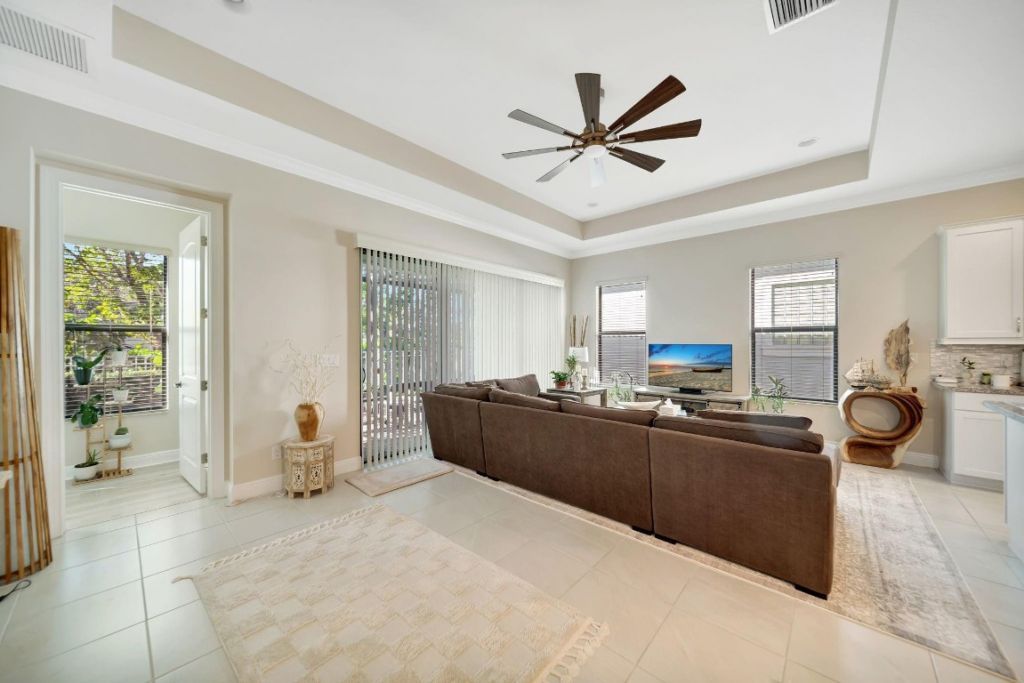 3824 NW 89th Way, Coral Springs, FL 33065 Photo