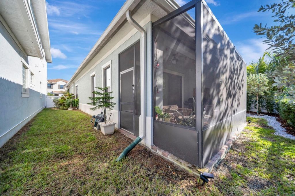 3824 NW 89th Way, Coral Springs, FL 33065 Photo