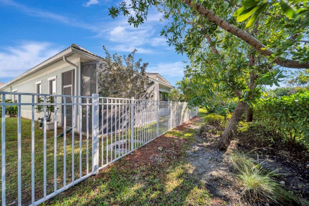 3824 NW 89th Way, Coral Springs, FL 33065 Photo