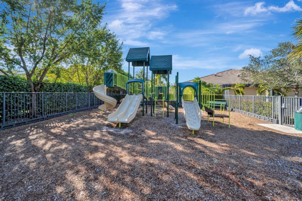 3824 NW 89th Way, Coral Springs, FL 33065 Photo