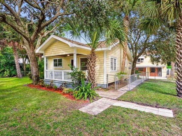 3301 W WOODLAWN AVENUE, TAMPA, FL 33607