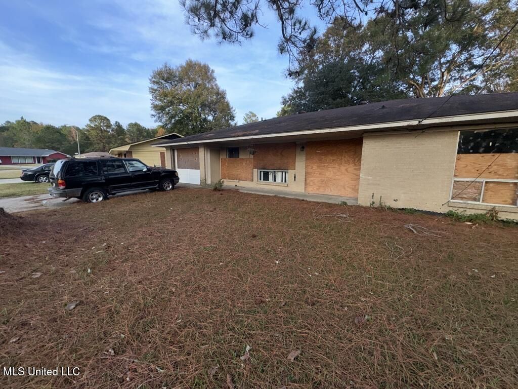 3833 John F Kennedy Boulevard, Jackson, MS 39213 Main Photo