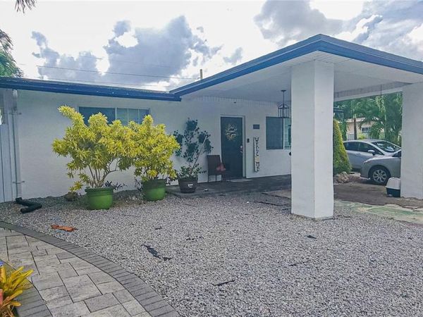 10330 NW 36th Ct, Miami, FL 33147