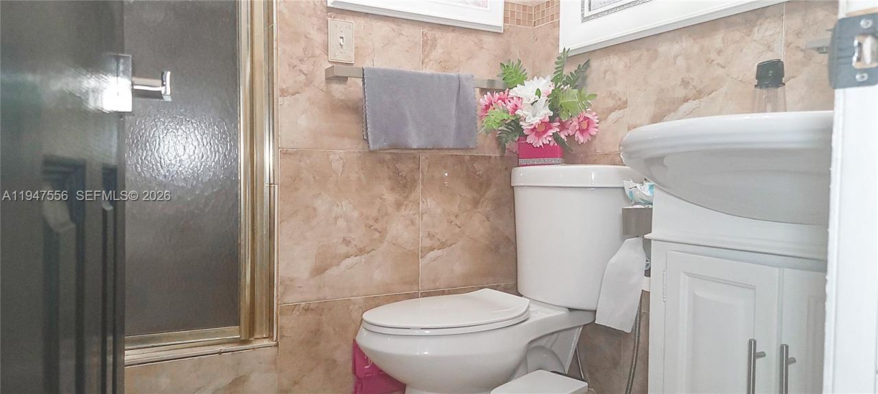 10330 NW 36th Ct, Miami, FL 33147 Photo