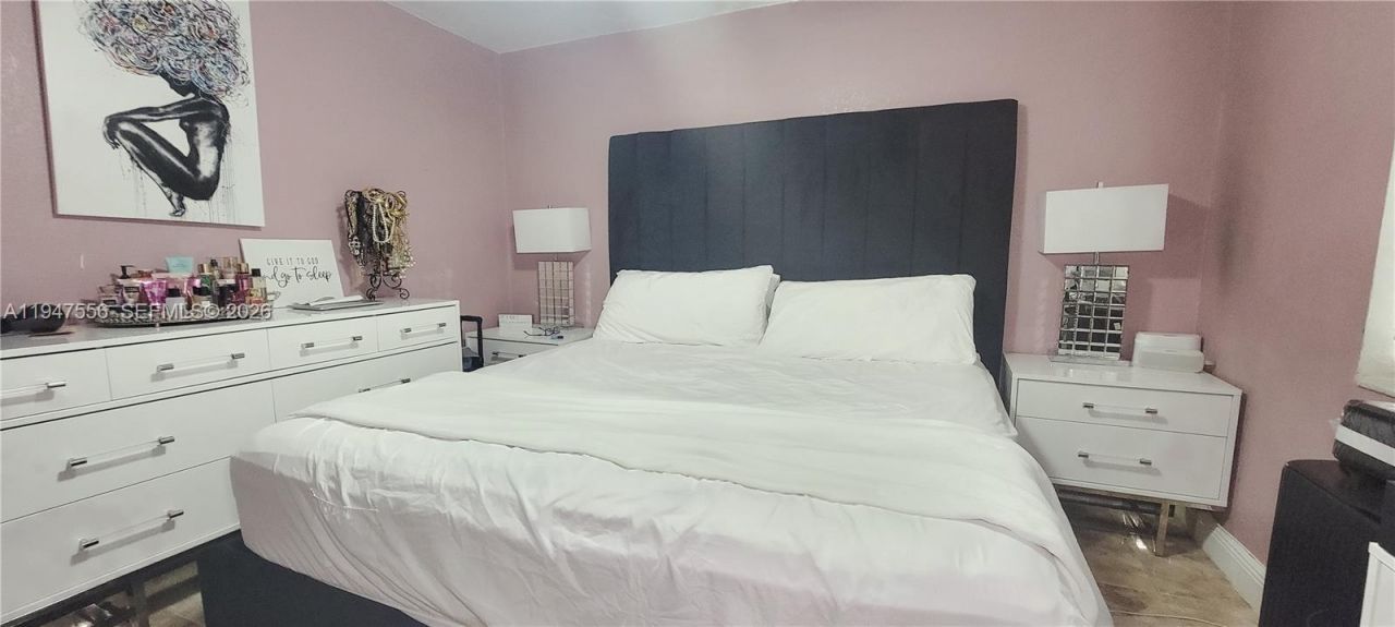 10330 NW 36th Ct, Miami, FL 33147 Photo