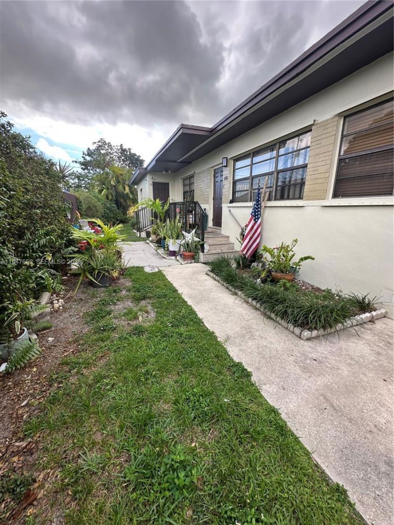 7546 NW 2nd Ter, Miami, FL 33126 Photo
