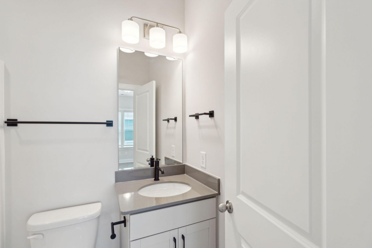 703 Minton Road Photo 17