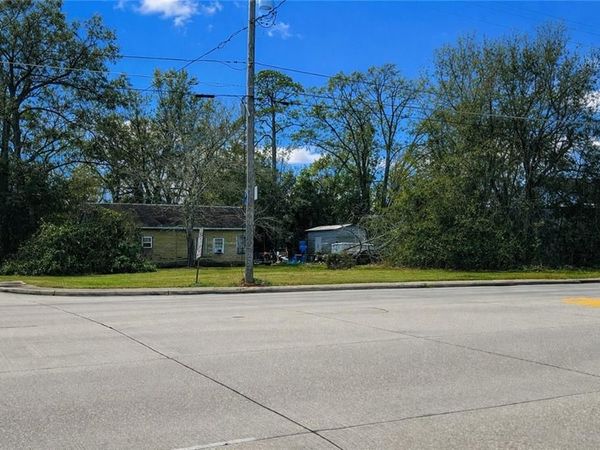 345 359 FREMAUX Avenue, Slidell, LA 70458