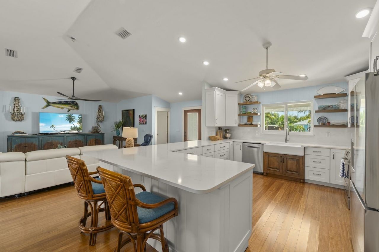 11940 Oakland Dr, Bokeelia, FL 33922 Photo