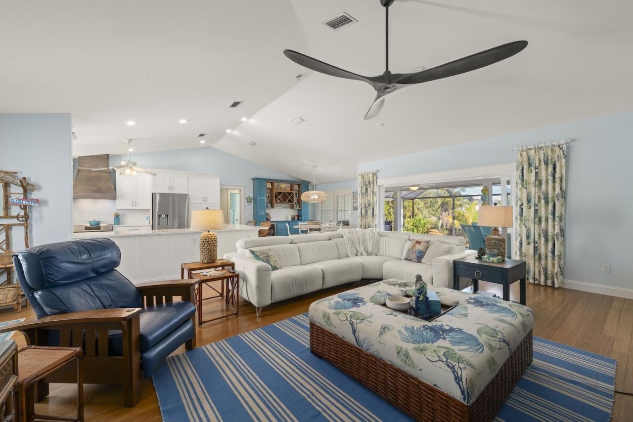 11940 Oakland Dr, Bokeelia, FL 33922 Photo