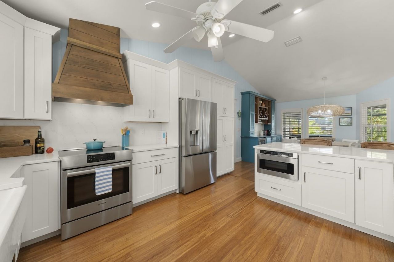 11940 Oakland Dr, Bokeelia, FL 33922 Photo