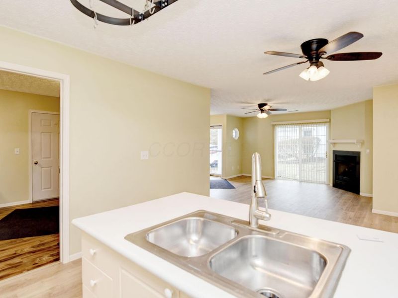 4704 Hobson Drive, Unit 4A, Columbus, OH 43228 Photo 17