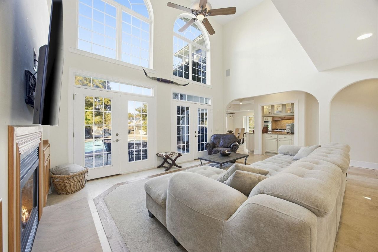 2397 River Rd. Photo 10