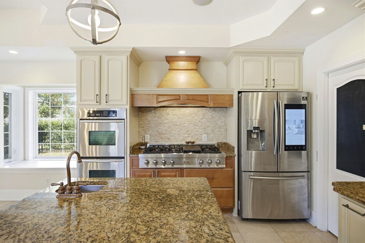 2397 River Rd. Photo 13