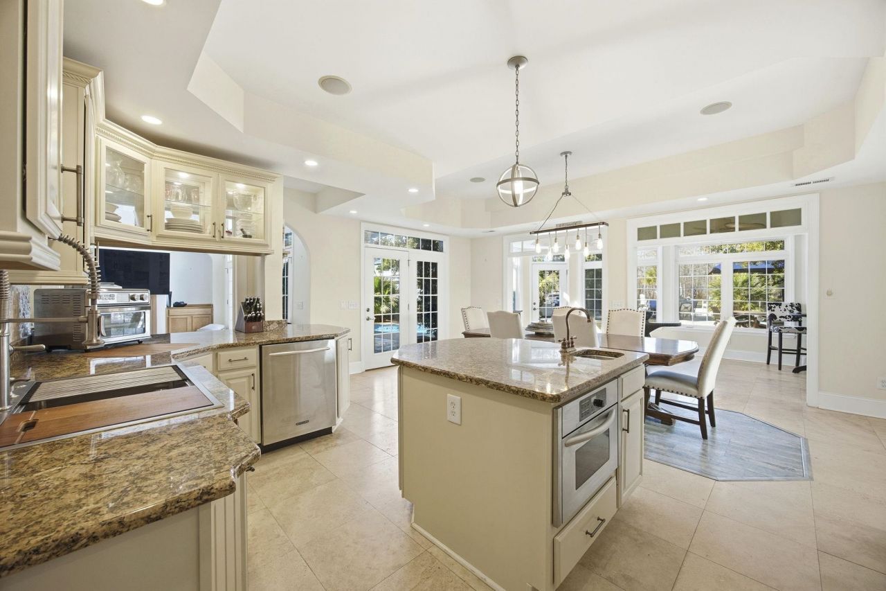 2397 River Rd. Photo 14