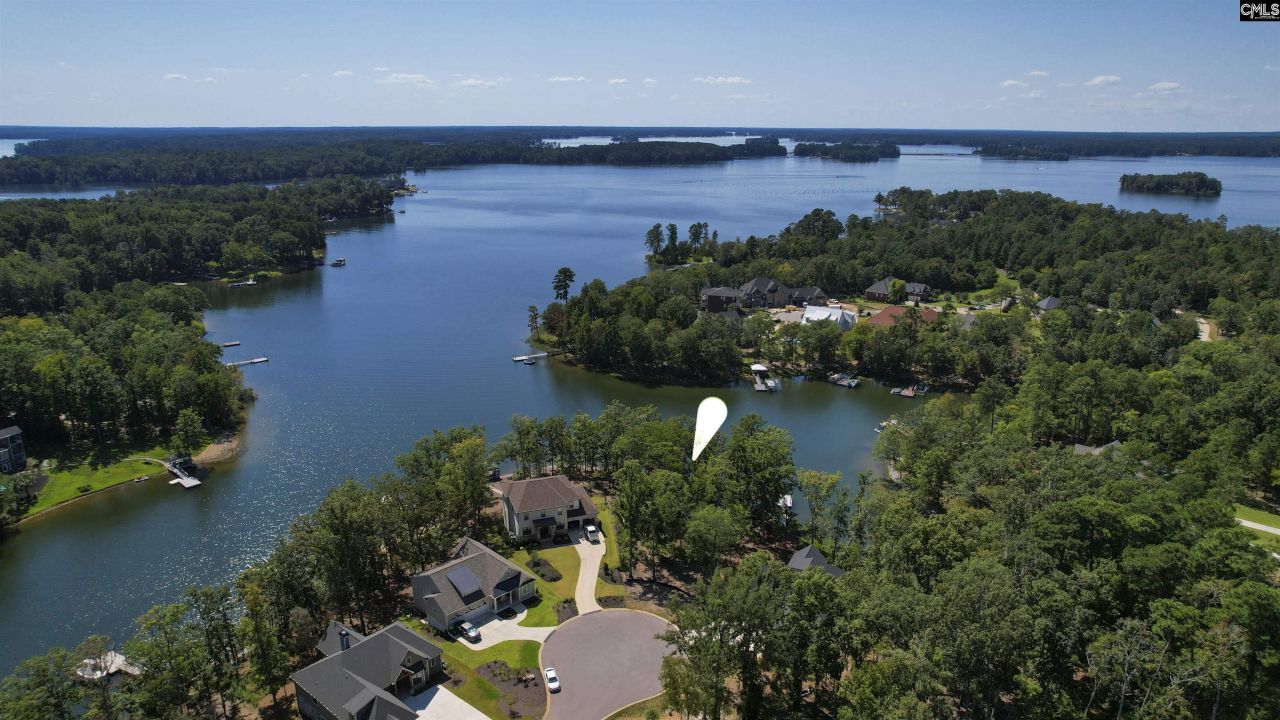 1095 Refuge Place  Photo 4