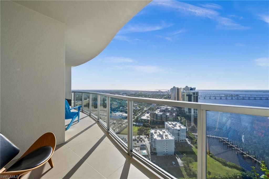 3000 Oasis Grand Blvd, Unit 2903, Fort Myers, FL 33916 Photo