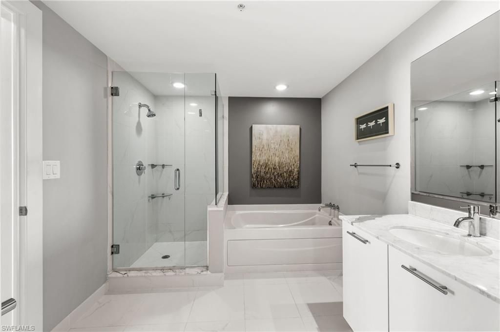 3000 Oasis Grand Blvd, Unit 2903, Fort Myers, FL 33916 Photo