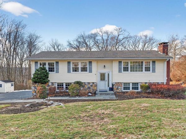 34 Lindy Drive, Carmel, NY 10512