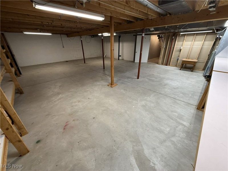 568 Lockport Avenue SW, New Philadelphia, OH 44663 Photo 42