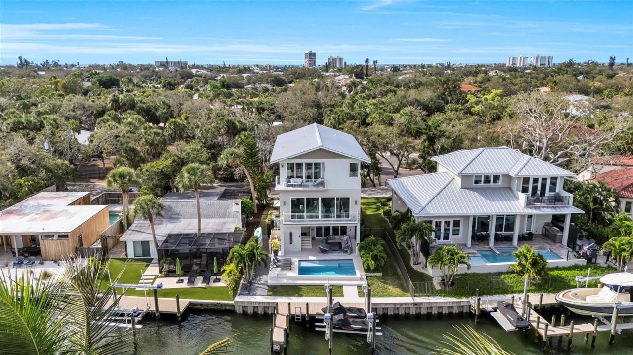 4881 Oxford Drive, Siesta Key, FL 34242 Photo