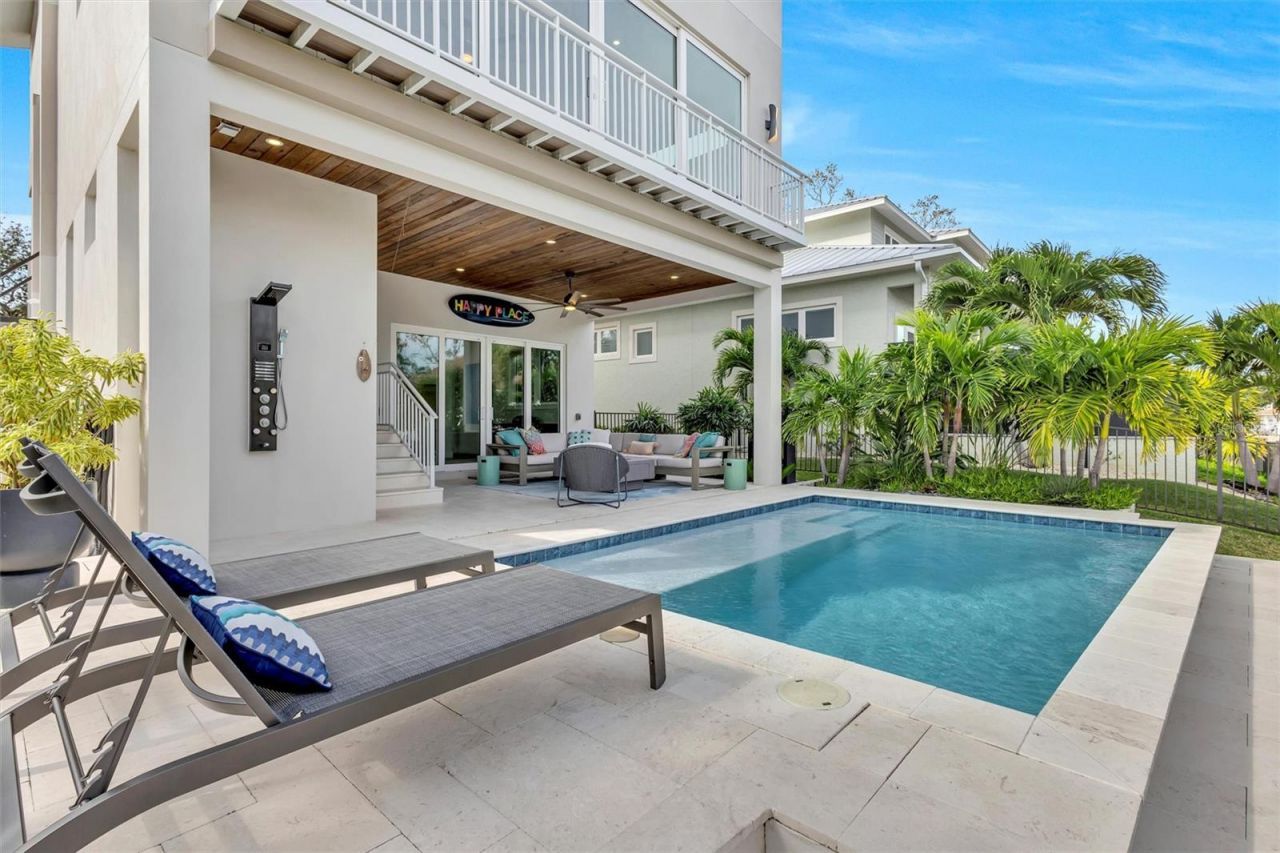 4881 Oxford Drive, Siesta Key, FL 34242 Photo