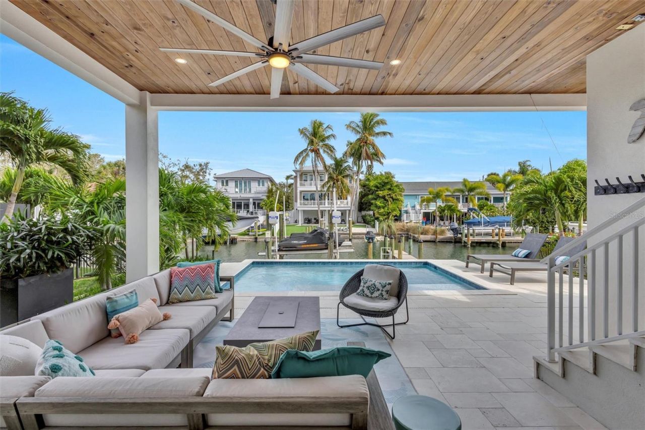 4881 Oxford Drive, Siesta Key, FL 34242 Photo