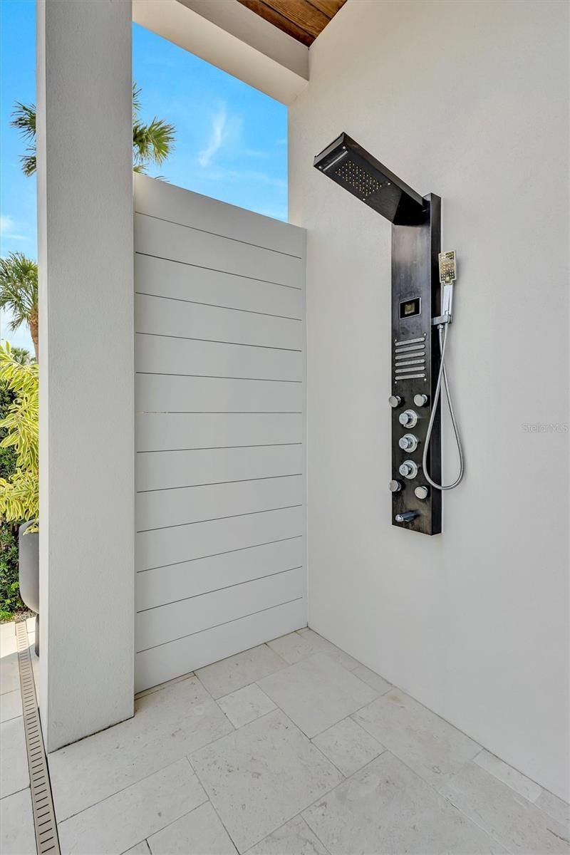 4881 Oxford Drive, Siesta Key, FL 34242 Photo