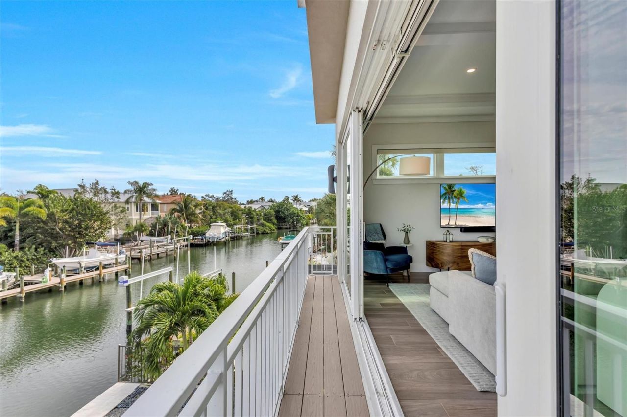 4881 Oxford Drive, Siesta Key, FL 34242 Photo