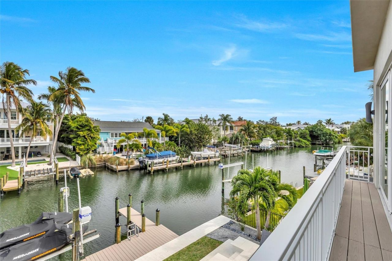 4881 Oxford Drive, Siesta Key, FL 34242 Photo