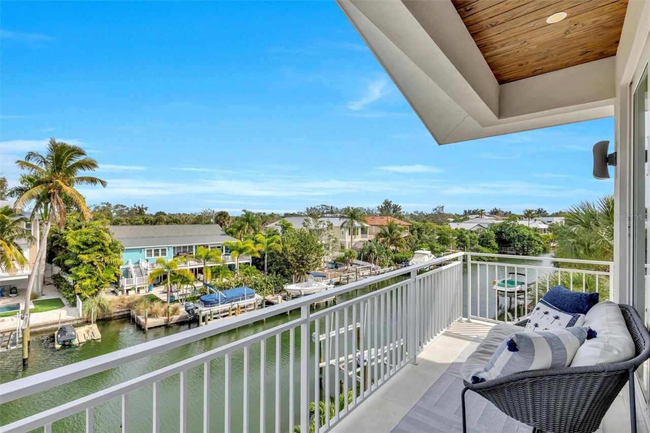 4881 Oxford Drive, Siesta Key, FL 34242 Photo