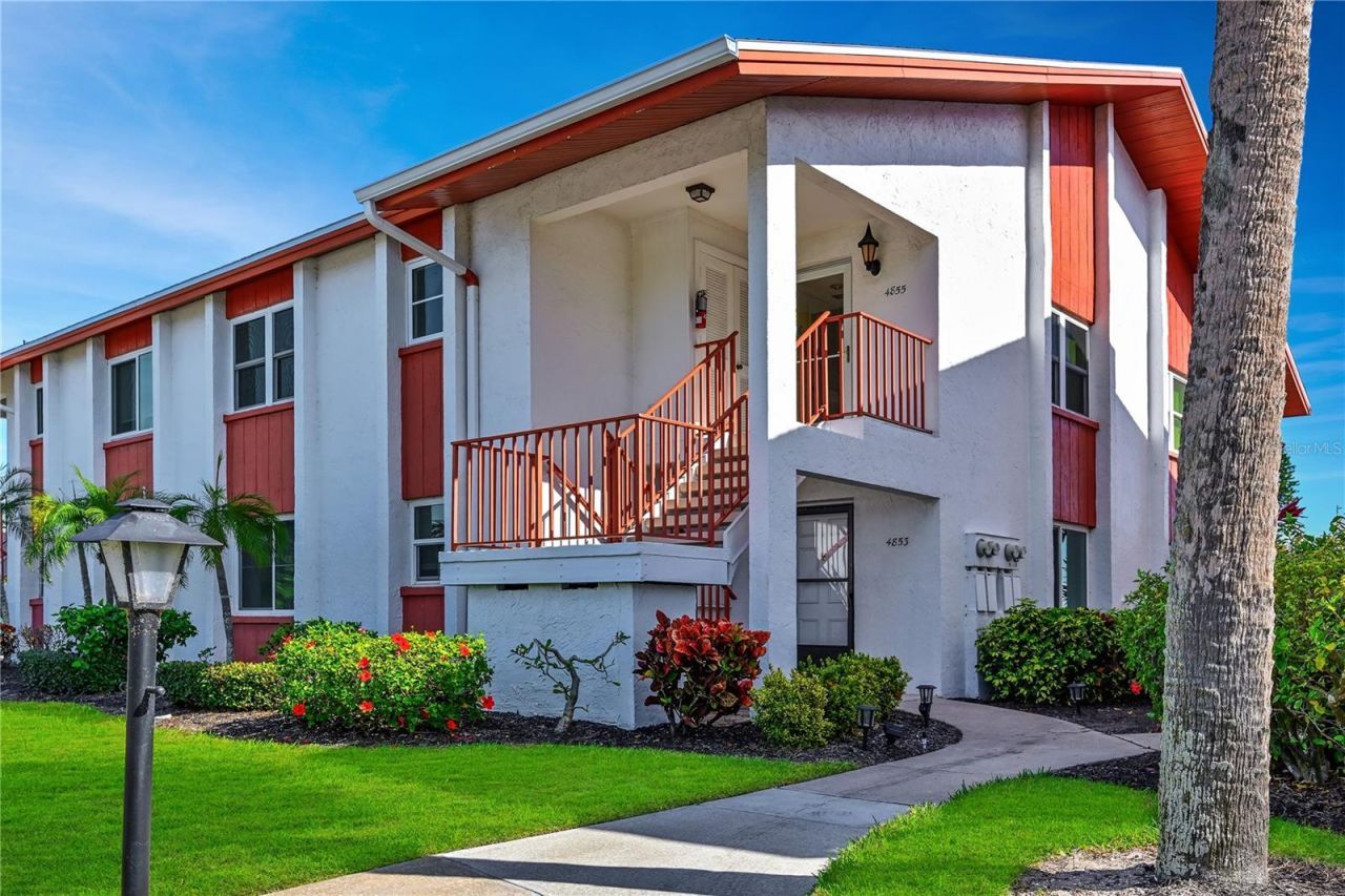 4855 Independence Drive, Bradenton, FL 34210 Photo