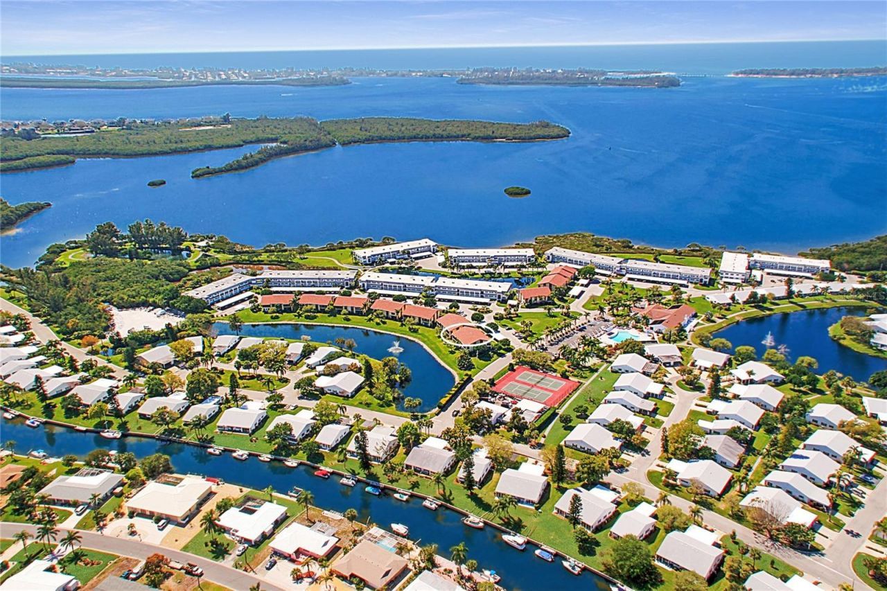 4855 Independence Drive, Bradenton, FL 34210 Photo