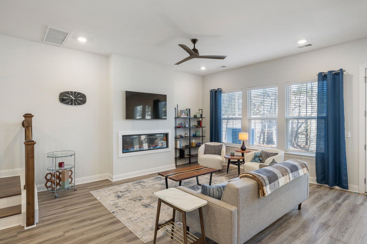 3064 Emma Lane Photo 10