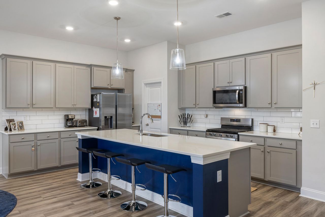 3064 Emma Lane Photo 7