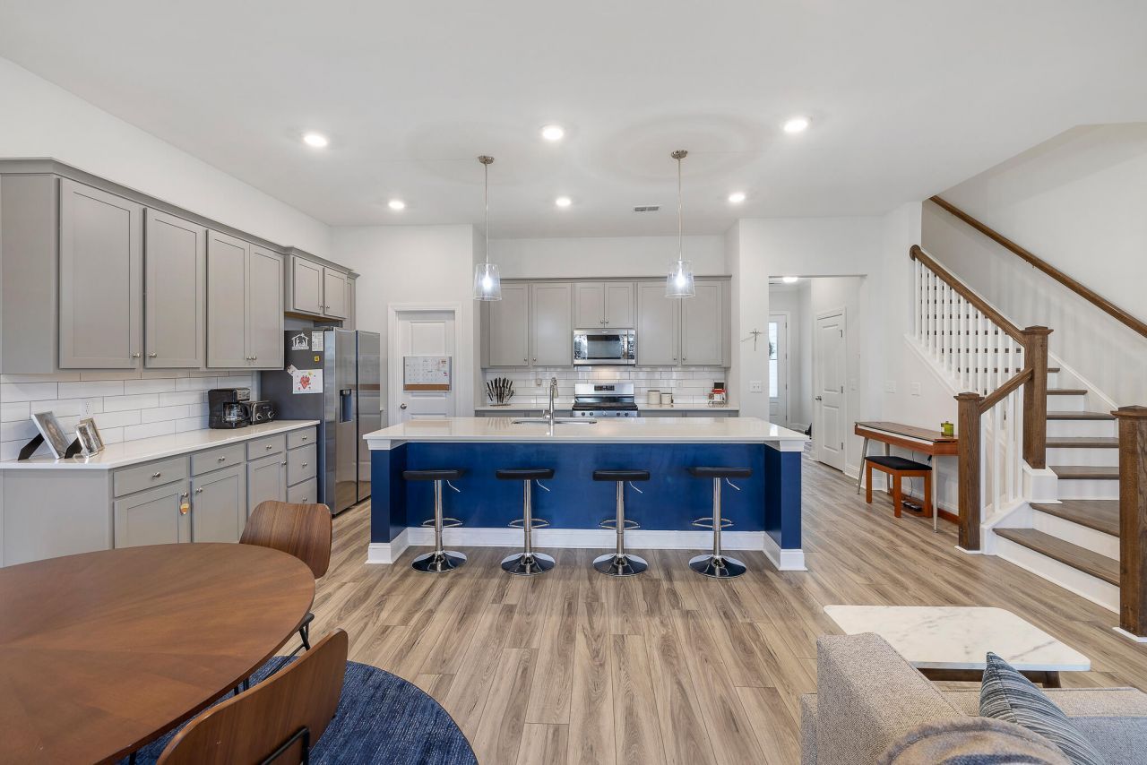 3064 Emma Lane Photo 8