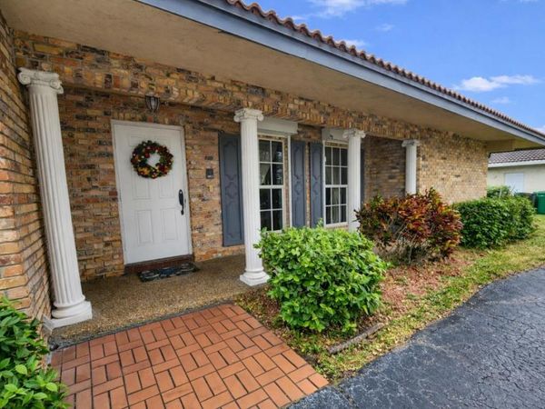 1931 NW 81st Avenue, Coral Springs, FL 33071