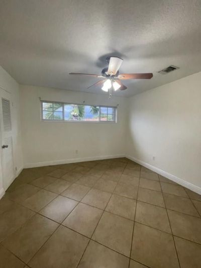 7871 NW 181st Street, Hialeah, FL 33015 Photo