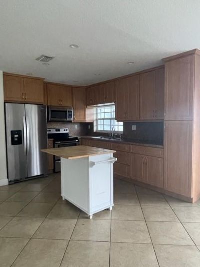 7871 NW 181st Street, Hialeah, FL 33015 Photo