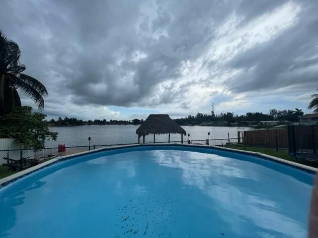 7871 NW 181st Street, Hialeah, FL 33015 Photo