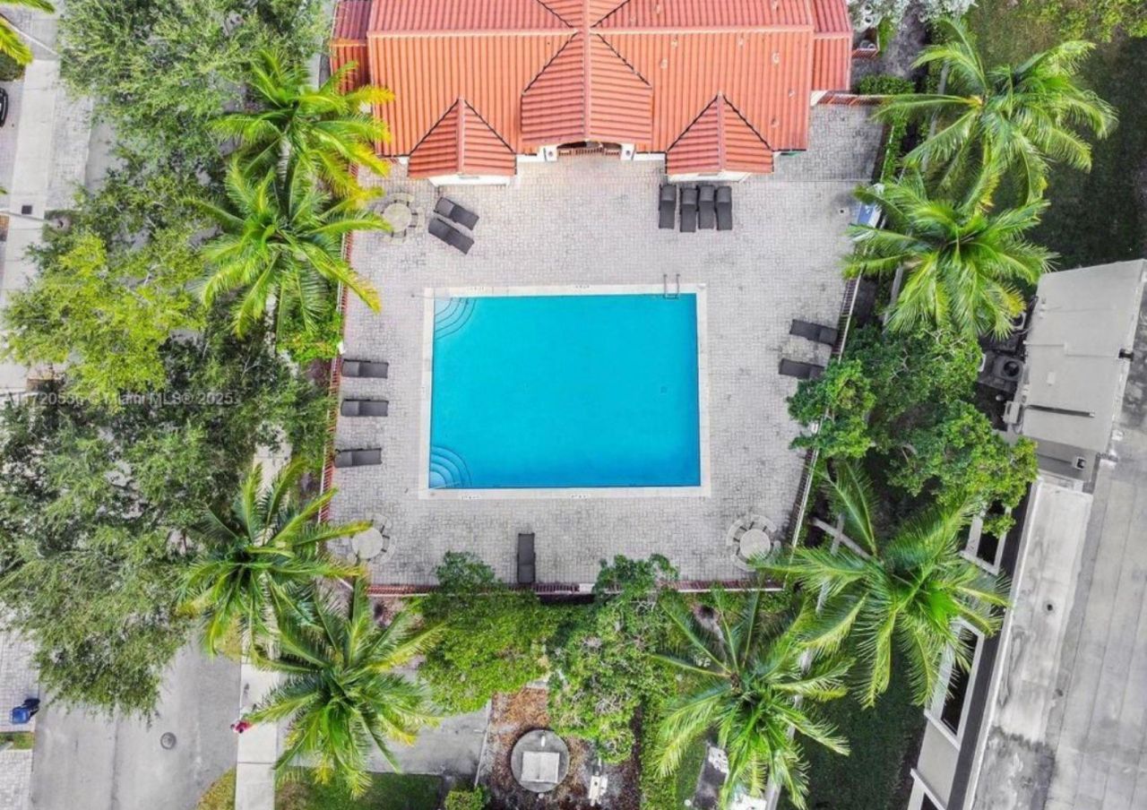 1041 NE 208th Street, Unit 1041, Miami, FL 33179 Photo