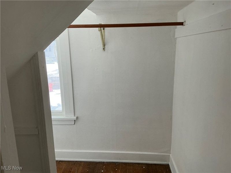 4270 Valley Road, Cleveland, OH 44109 Photo 15